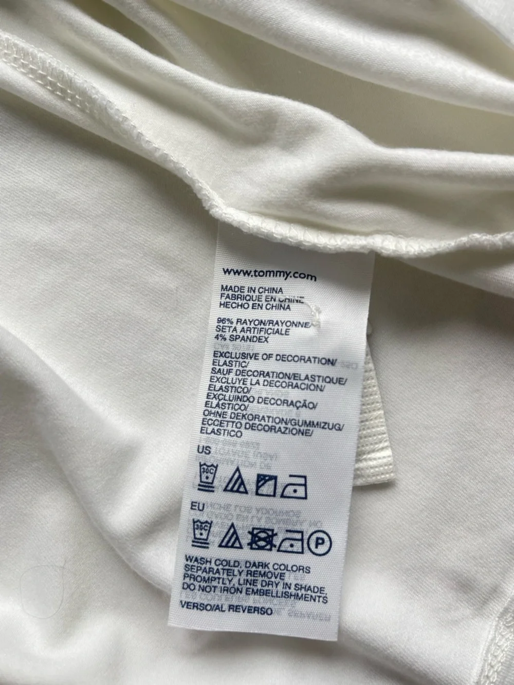 Tommy Hilfiger  White Scoop Neck Long-Sleeve Henley Top XL - Picture 4 of 4